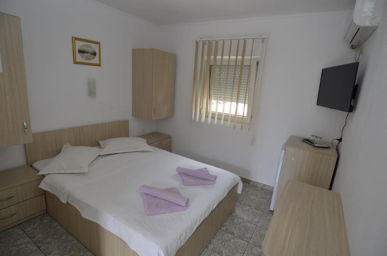 Vila Rara Hotell Costinesti Eksteriør bilde