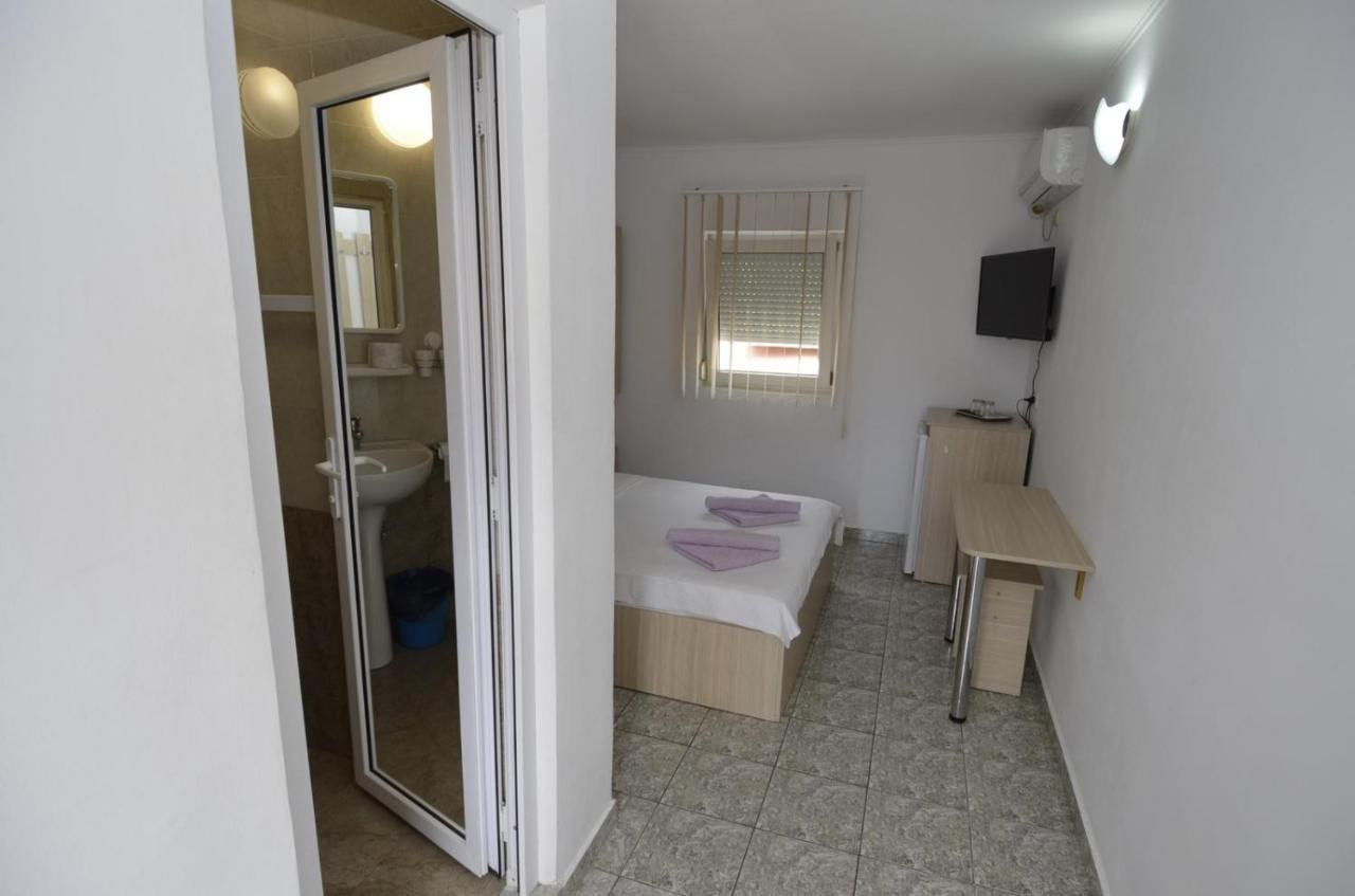 Vila Rara Hotell Costinesti Eksteriør bilde